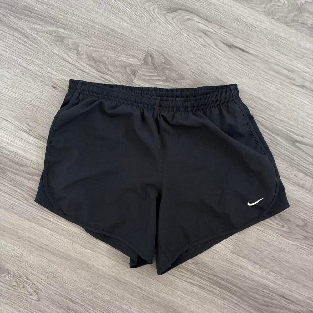 Nike kids size xl black